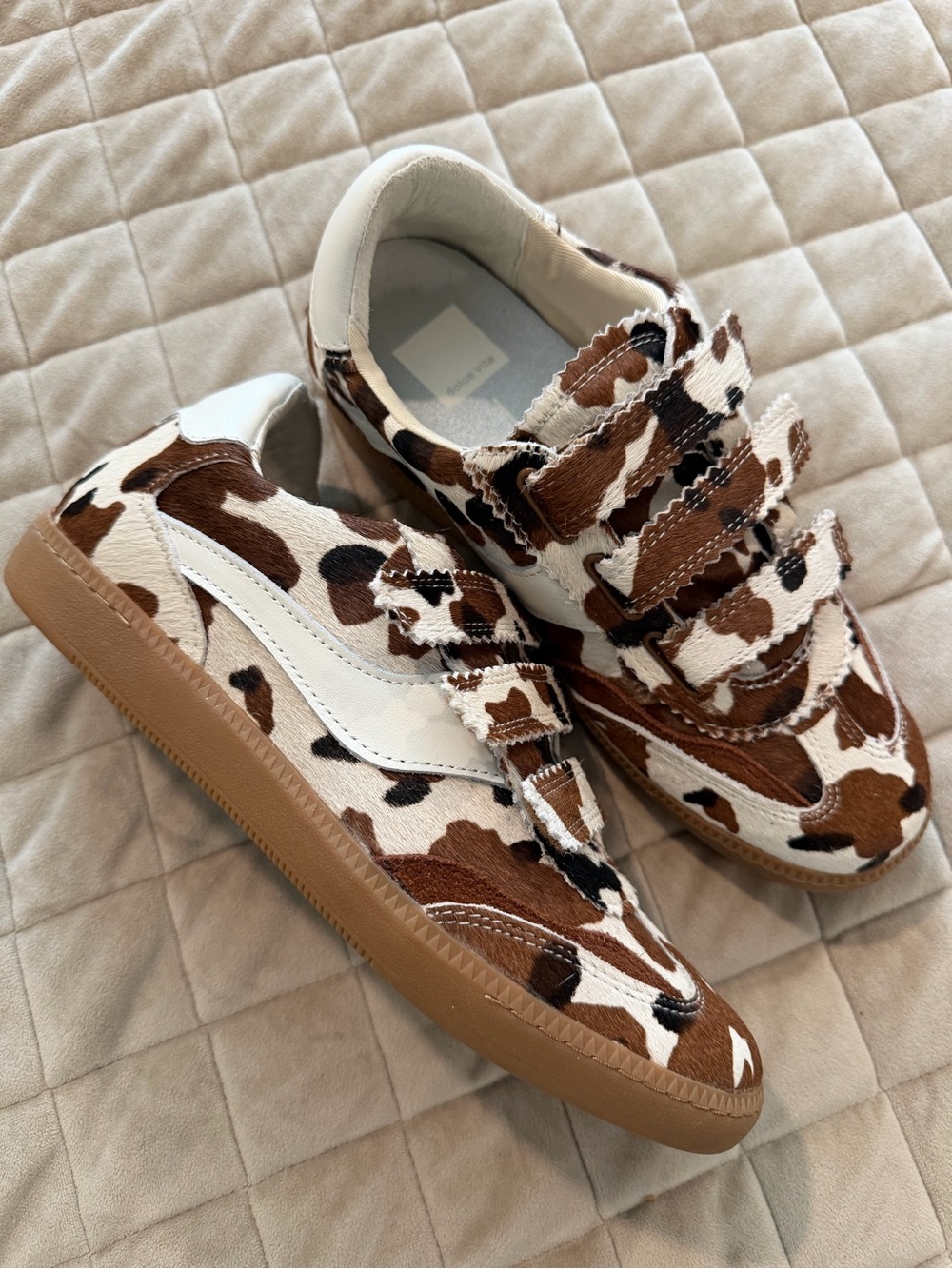 Woman Cow Print Velcro Sneakers - White & Brown